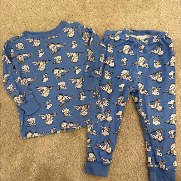 Janie and Jack x Snoopy Pajamas - Picture 2 of 7